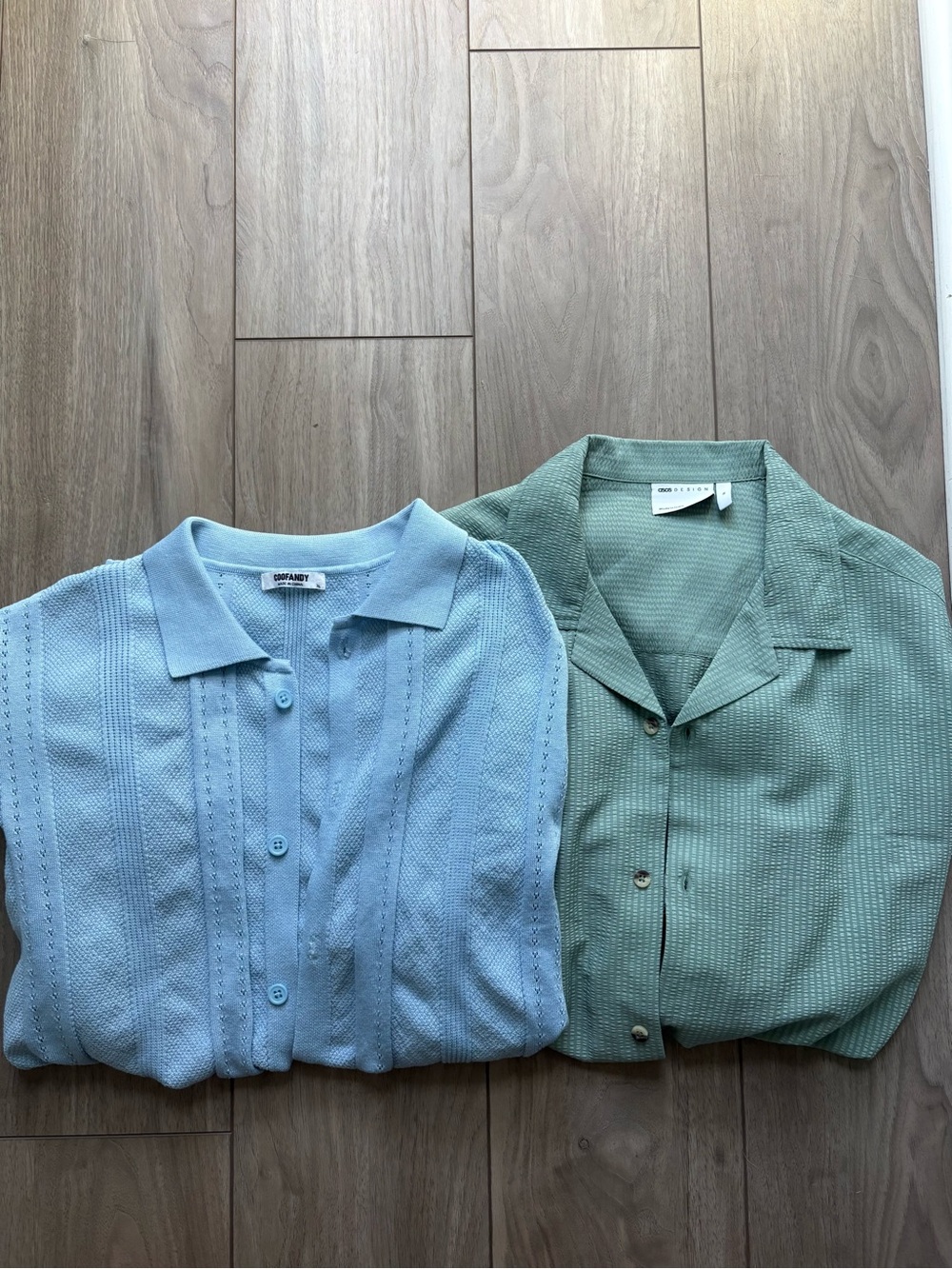 Men’s Blue Knit Polo & Sage Green Button up bundle